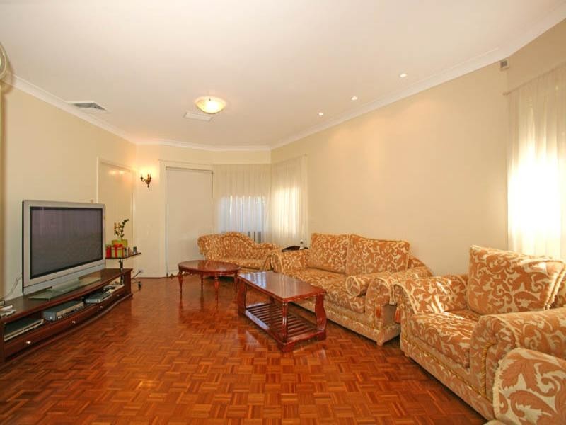 30 Lachlan Crescent, Sylvania Waters NSW 2224