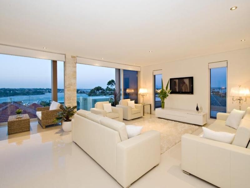 15 Yeran Street, Sylvania NSW 2224