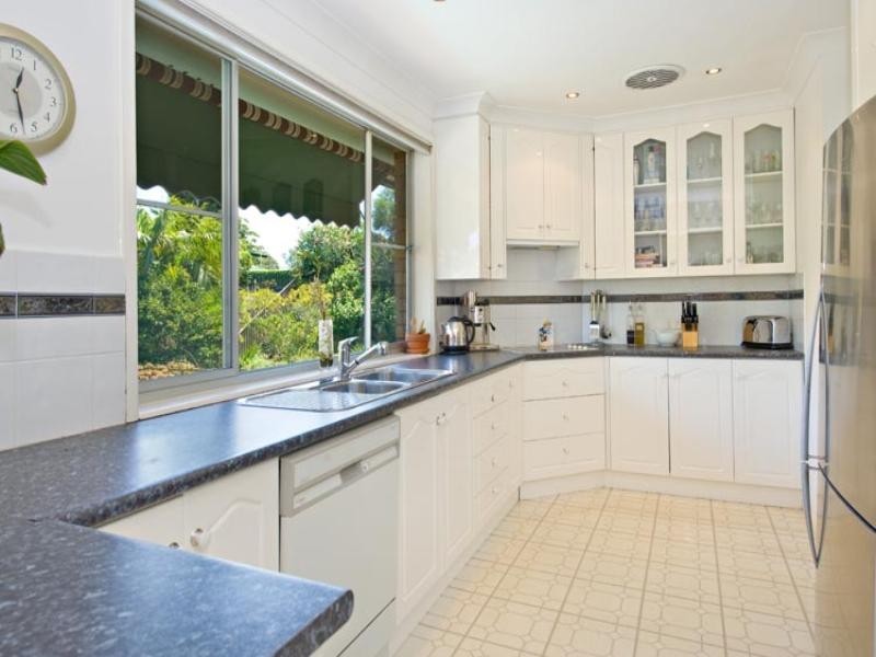 21 Leichhardt Crescent, Sylvania NSW 2224