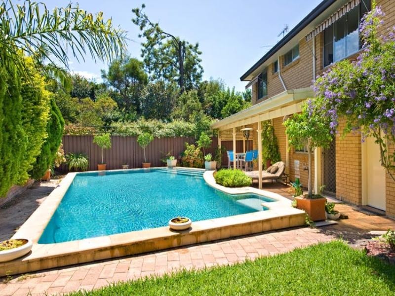 21 Leichhardt Crescent, Sylvania NSW 2224