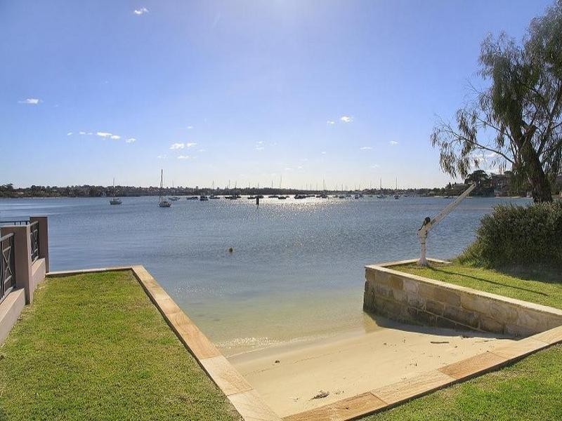 103 Holt, Taren Point NSW 2229