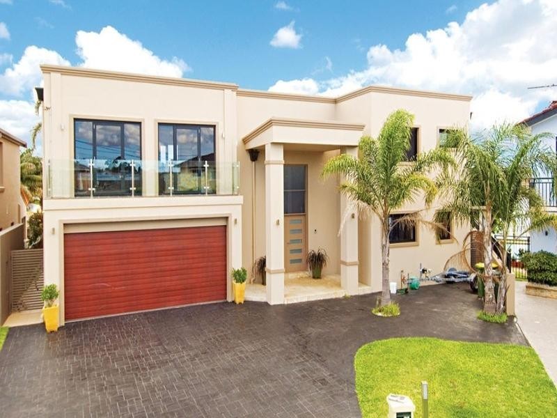 81 Hawkesbury Esplanade, Sylvania Waters NSW 2224