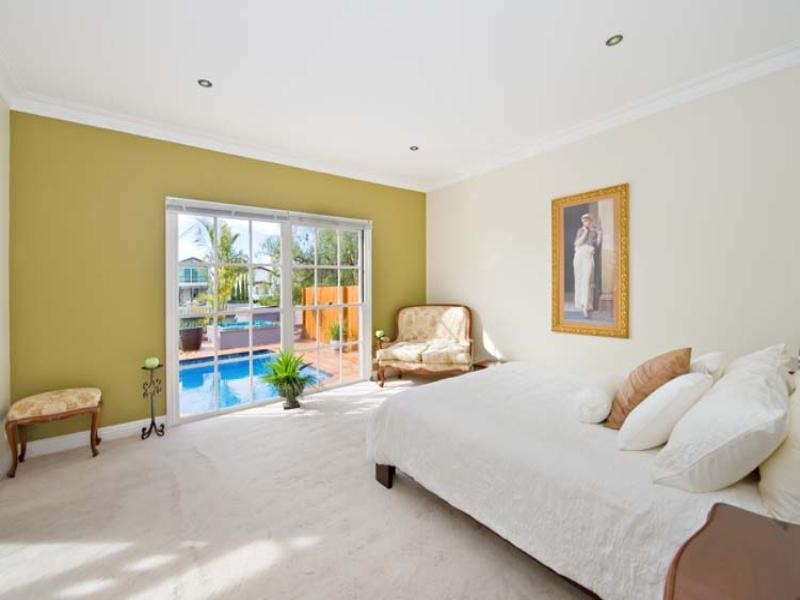 14 Macintyre Crescent, Sylvania Waters NSW 2224