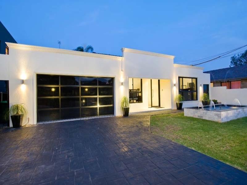 2 Roper Crescent, Sylvania Waters NSW 2224