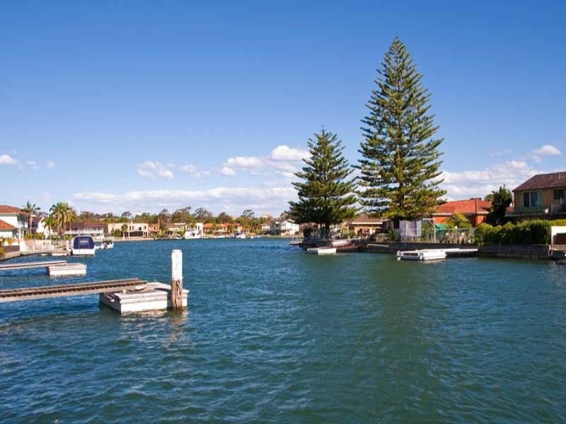 18 Lachlan Avenue, Sylvania Waters NSW 2224