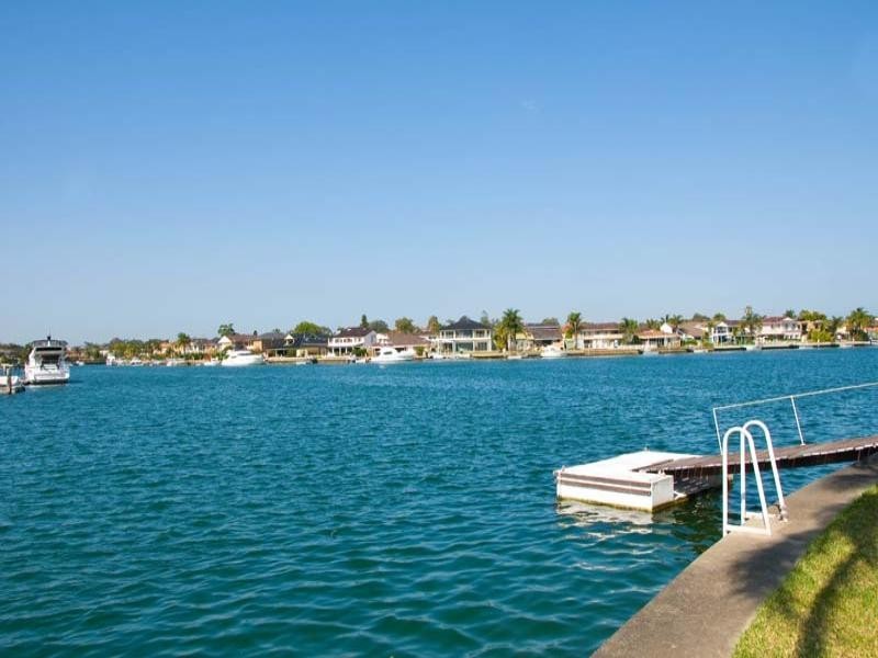 20 Macintyre Crescent, Sylvania Waters NSW 2224