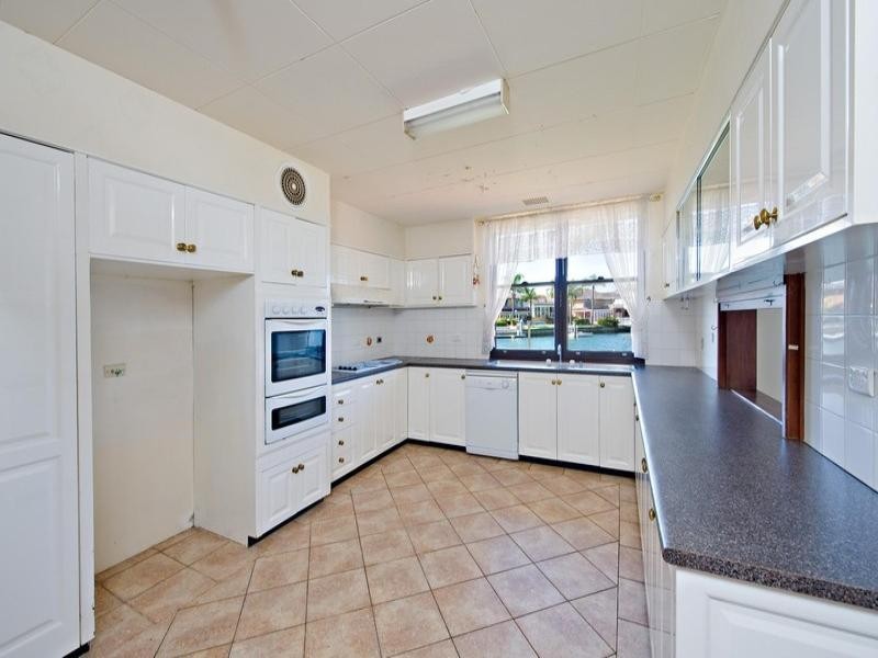 20 Macintyre Crescent, Sylvania Waters NSW 2224