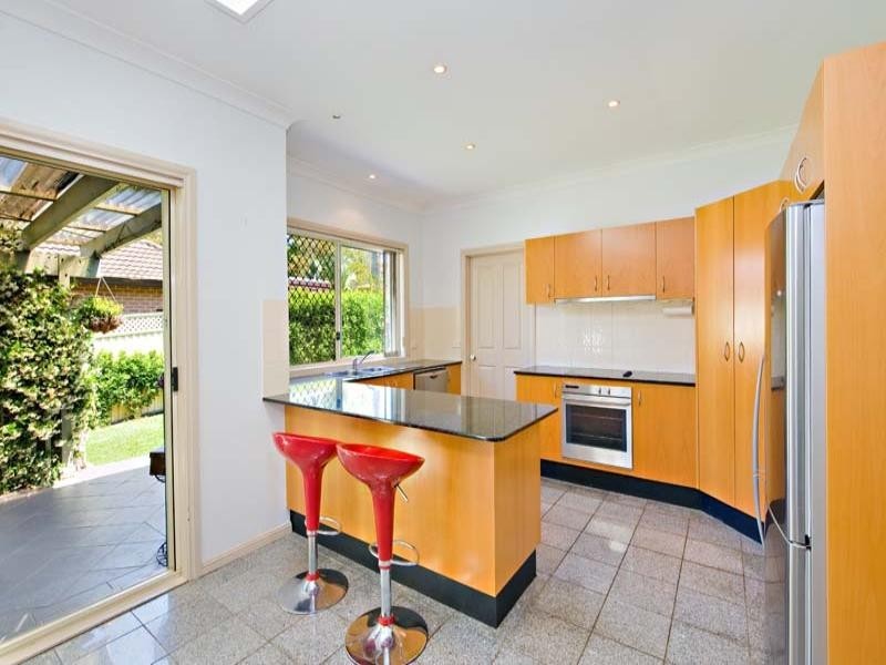 9A Canberra Road, Sylvania NSW 2224