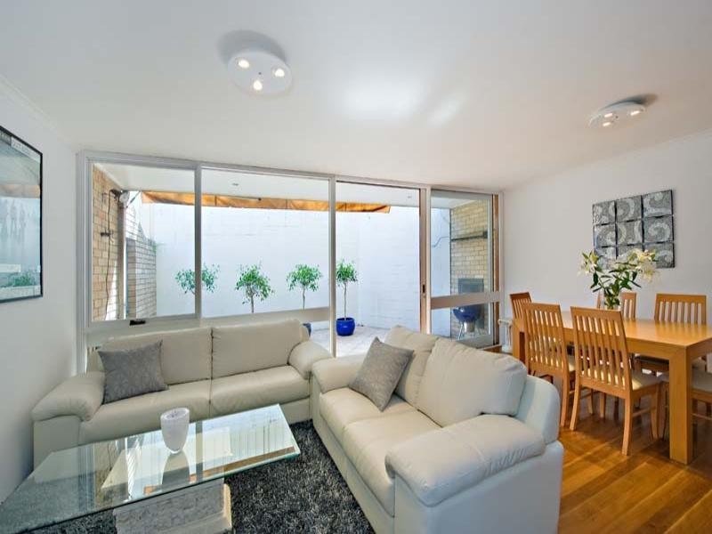 27/1 Koorooma Place, Sylvania NSW 2224