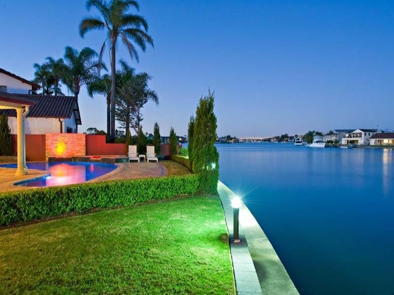 2 James Cook Island, Sylvania Waters NSW 2224 the real estate agency