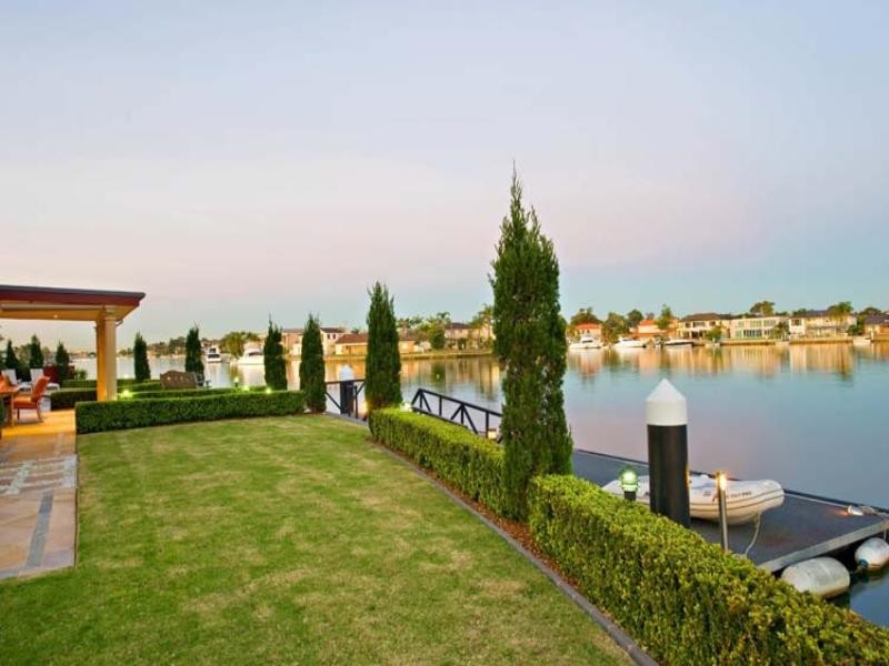 2 James Cook Island, Sylvania Waters NSW 2224 the real estate agency