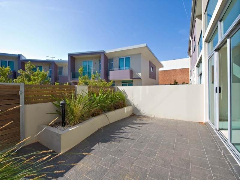 6/14 Maderia Street, Sylvania NSW 2224