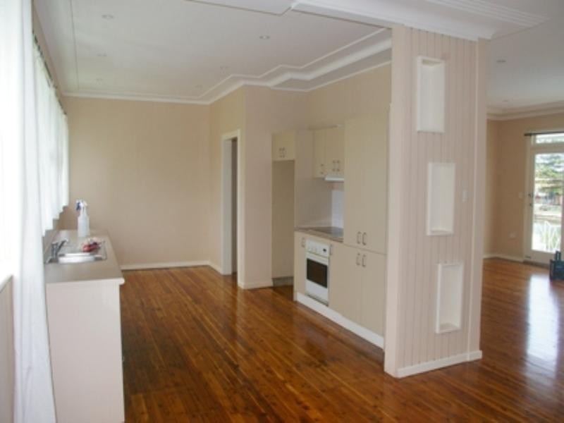 18 Lachlan Crescent, Sylvania Waters NSW 2224