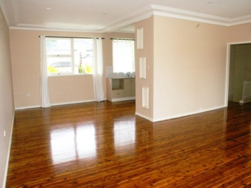 18 Lachlan Crescent, Sylvania Waters NSW 2224