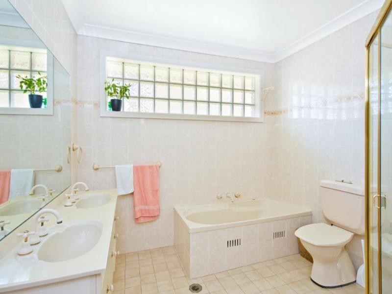 19 Cordeaux Crescent, Sylvania Waters NSW 2224