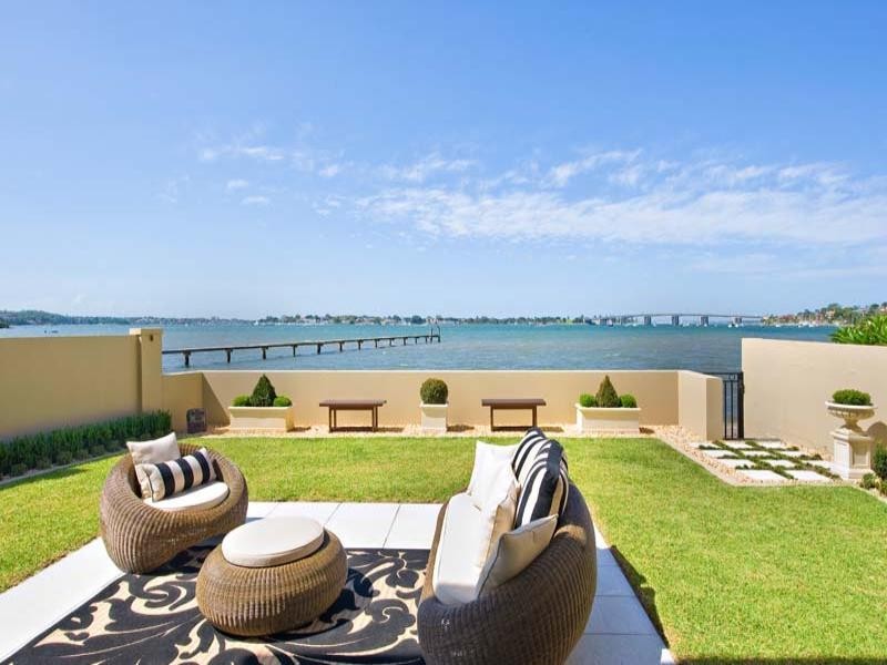 3 Holts Point Place, Sylvania NSW 2224