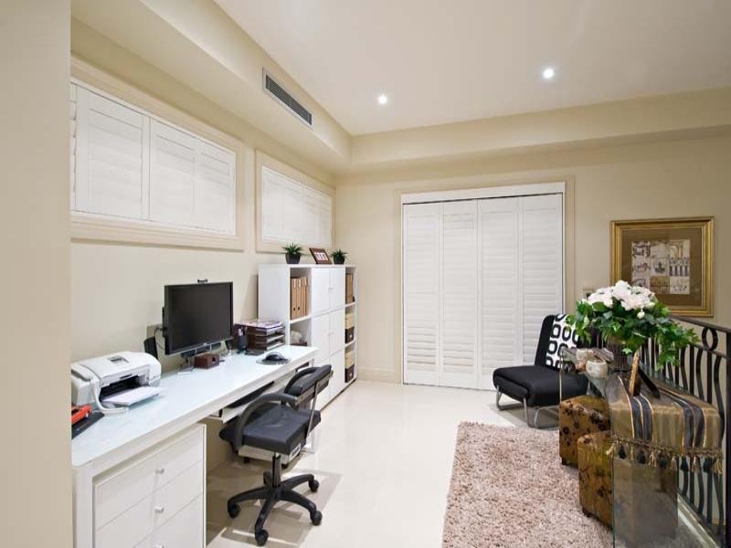 3 Holts Point Place, Sylvania NSW 2224