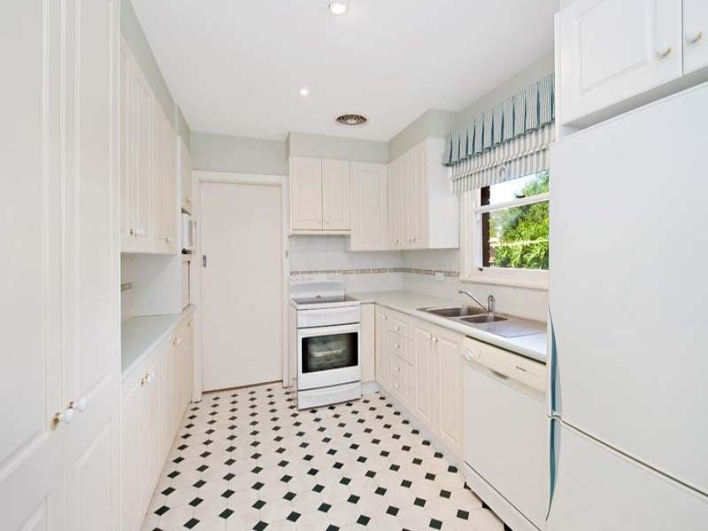 1 Clarence Crescent, Sylvania Waters NSW 2224