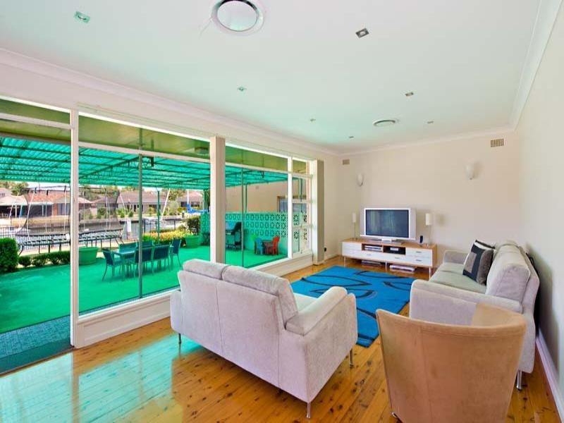 126 Belgrave Esplanade, Sylvania Waters NSW 2224