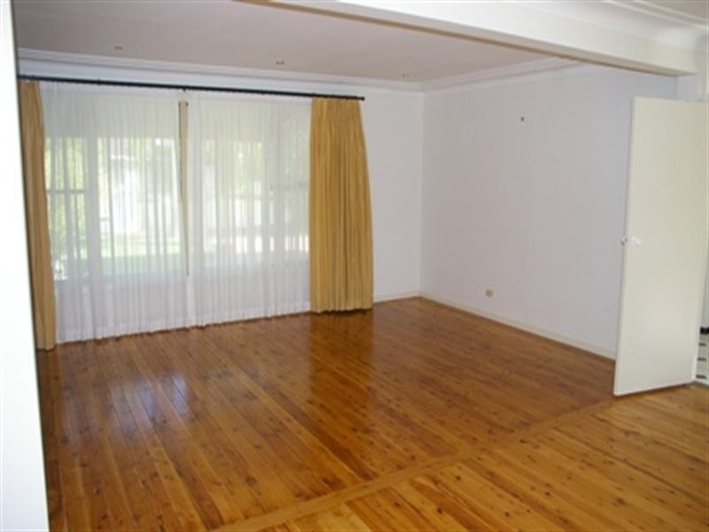 4 Nymboida Crescent, Sylvania Waters NSW 2224