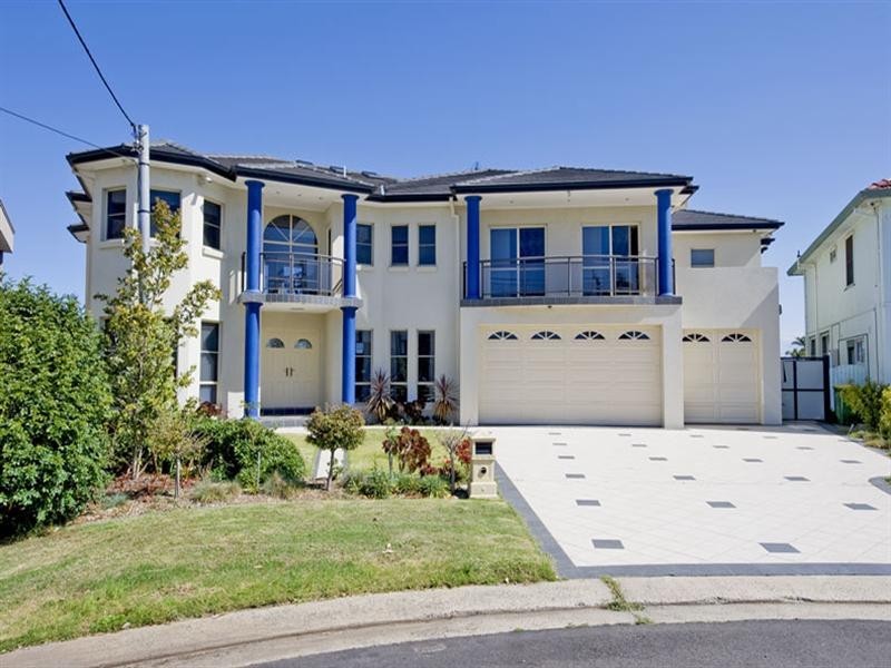 4 Lachlan Avenue, Sylvania Waters NSW 2224