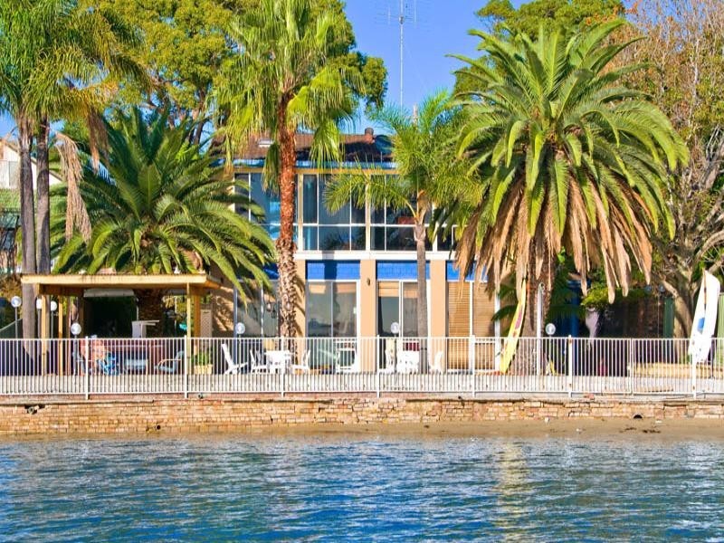 2 Belgrave Esplanade, Sylvania NSW 2224