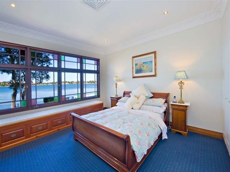 8 Marra Place, Sylvania NSW 2224