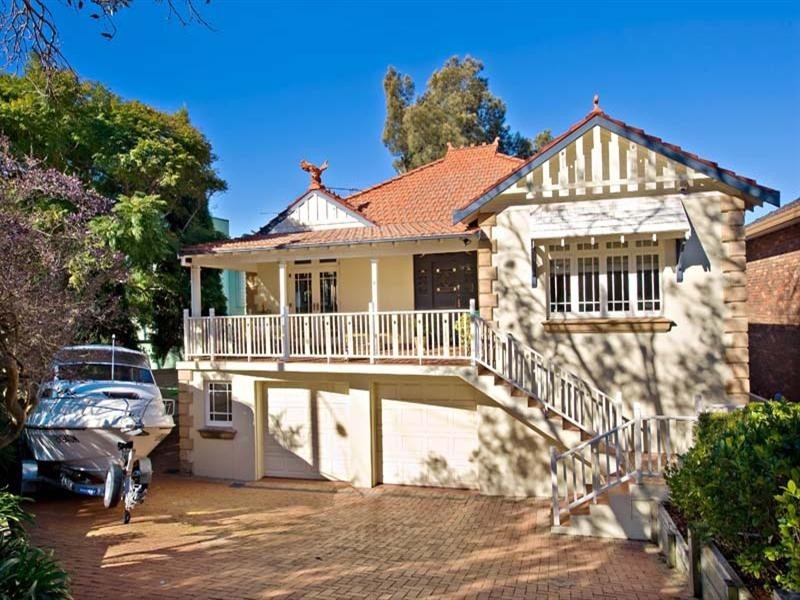 8 Marra Place, Sylvania NSW 2224