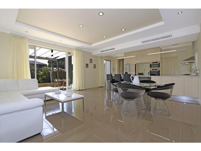 6 Napoleon Street, Sans Souci NSW 2219