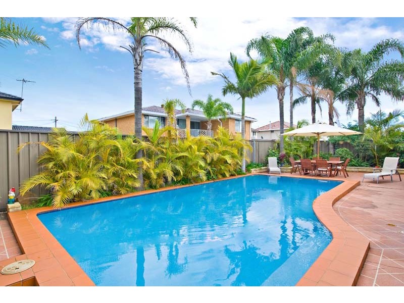 9 Murrumbidgee Avenue, Sylvania Waters NSW 2224