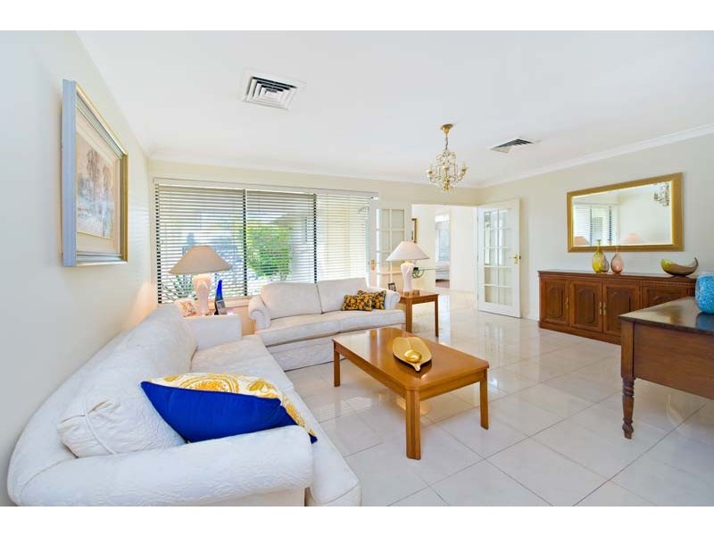 9 Murrumbidgee Avenue, Sylvania Waters NSW 2224