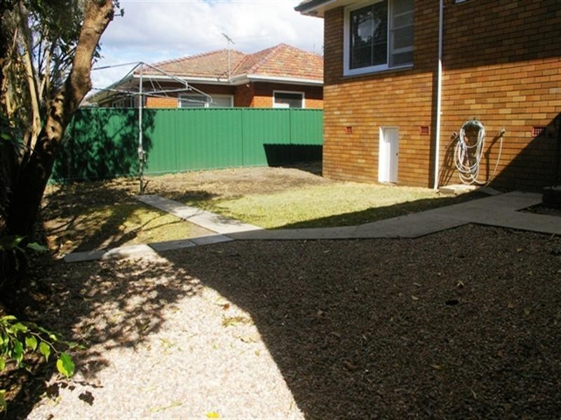 2 TOMAH Place, Sylvania NSW 2224