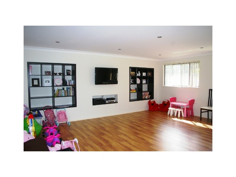 221 BOX Road, Sylvania NSW 2224