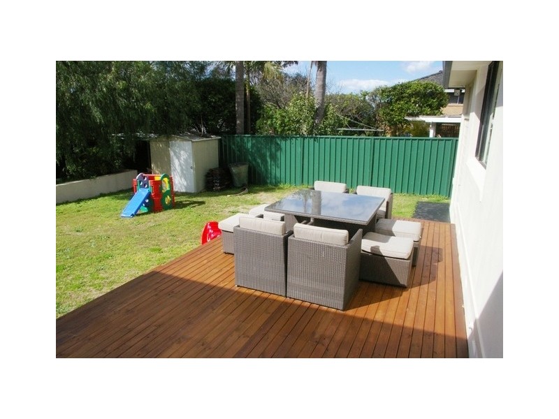 221 BOX Road, Sylvania NSW 2224