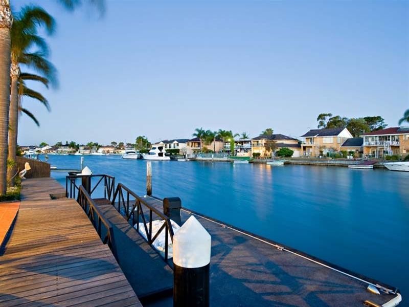 36 Macintyre Crescent, Sylvania Waters NSW 2224