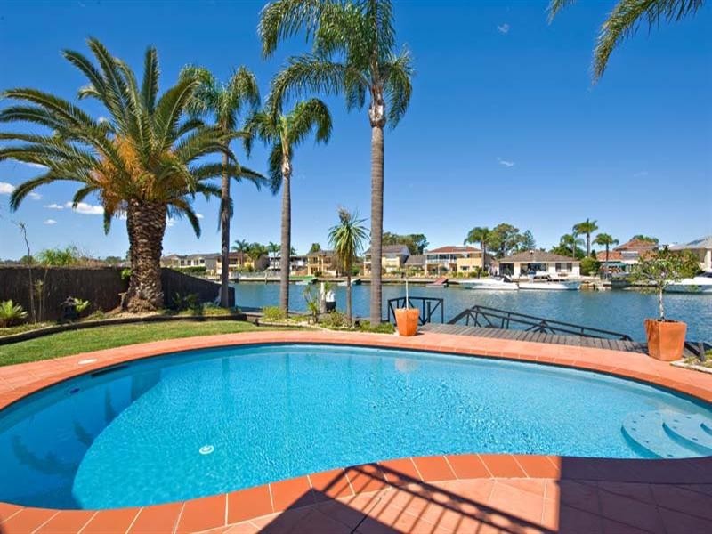 36 Macintyre Crescent, Sylvania Waters NSW 2224
