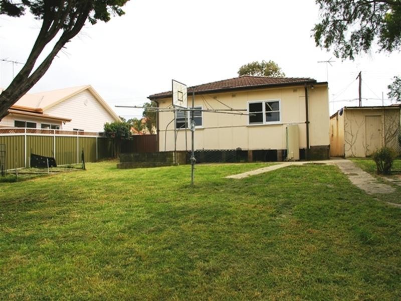 66 Evelyn Street, Sylvania NSW 2224