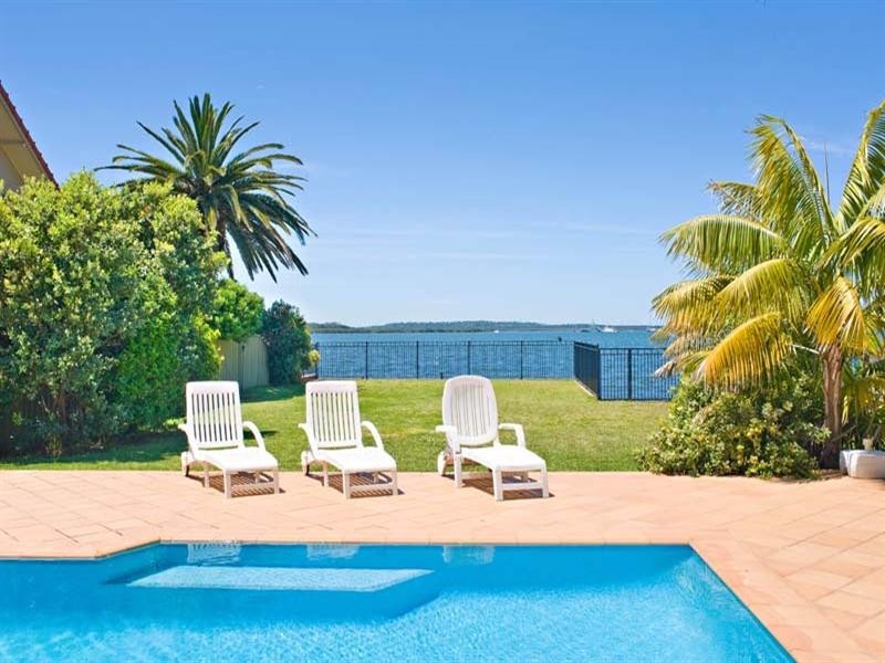 22 Woodlands Road, Taren Point NSW 2229