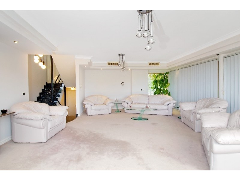 24 Old Taren Point Road, Taren Point NSW 2229