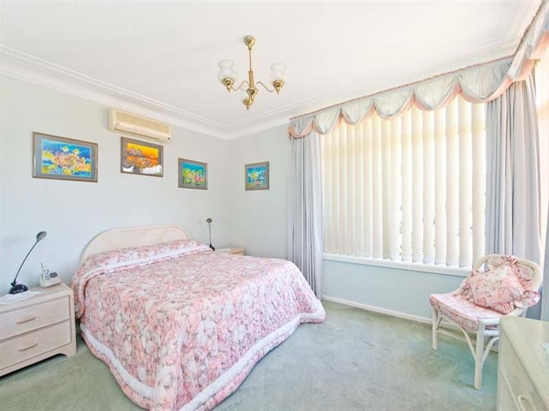 12 Clarence Crescent, Sylvania Waters NSW 2224