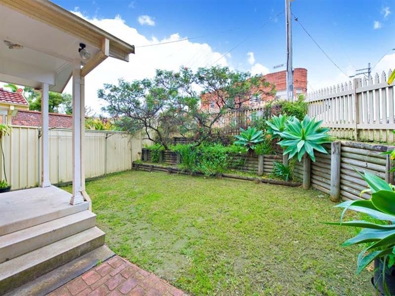 2B Belgrave Esplanade, Sylvania NSW 2224