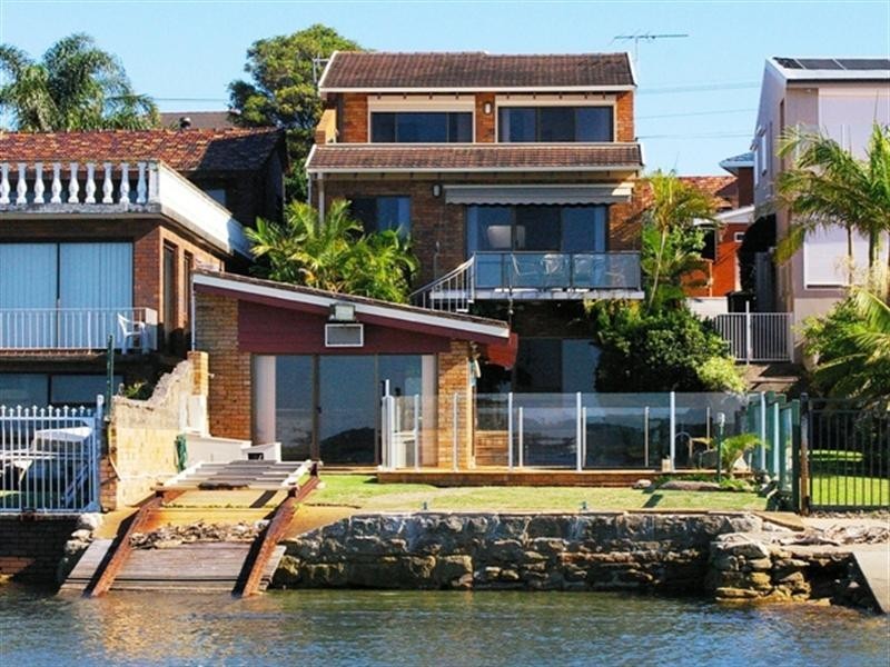 24 Woodlands Road, Taren Point NSW 2229