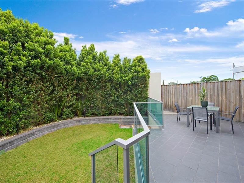 12 and 13/14 Madeira Street, Sylvania NSW 2224