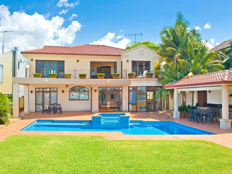 14 Beach Street, Blakehurst NSW 2221