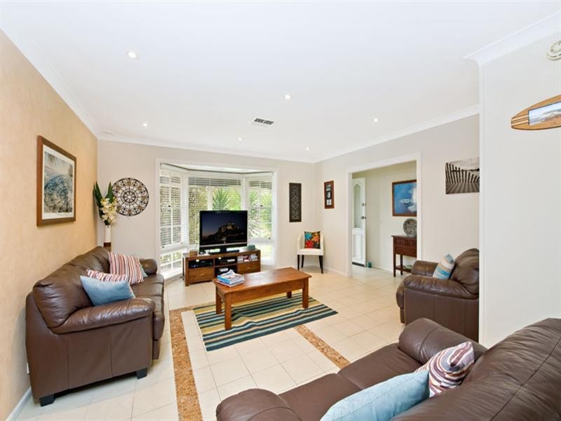 11 Macintyre Crescent, Sylvania Waters NSW 2224