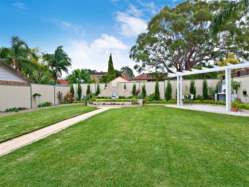 144 Holt Road, Taren Point NSW 2229