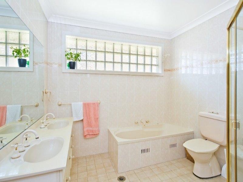 19 Cordeaux Crescent, Sylvania Waters NSW 2224