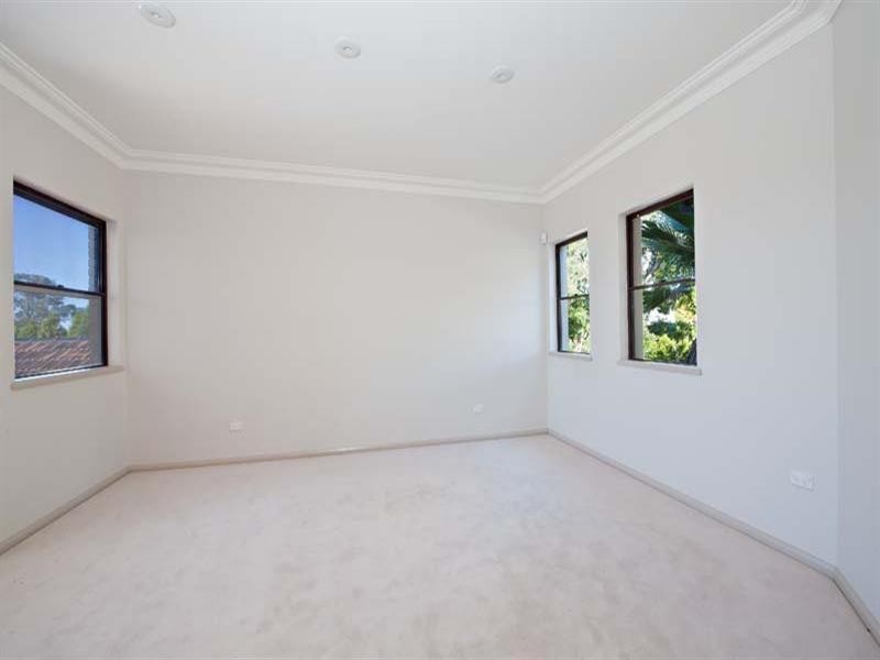 63 Tara Street, Sylvania NSW 2224