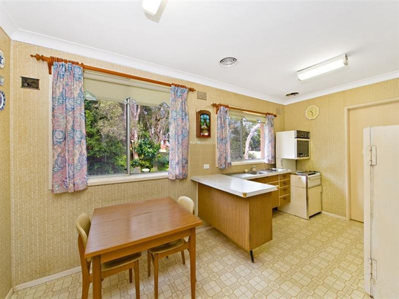 178 Garnet Road, Kirrawee NSW 2232