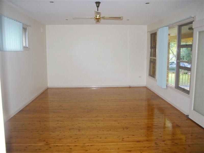 16 SNOWY PLACE,, Sylvania Waters NSW 2224